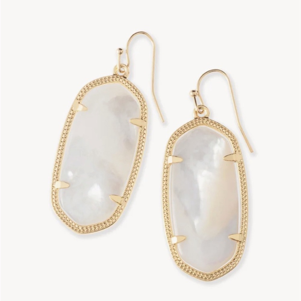 Kendra Scott Elle Ivory Mother of Pearl earrings